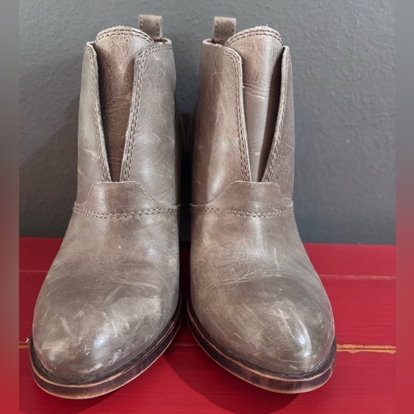 Lucky Brand Leather Ankle Pull On Style Boots Size 7 - Picture 3 of 8